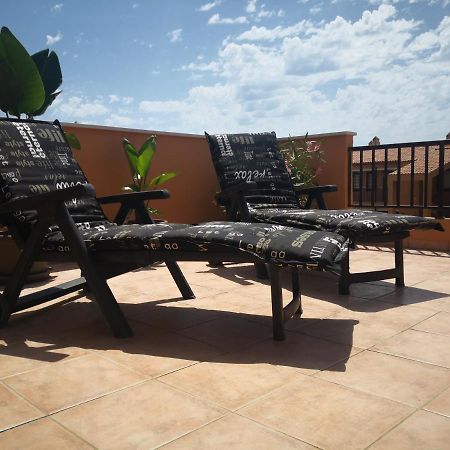 Marina De Casares Suites San Luis de Sabinillas Exterior photo